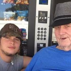 Meet your Posher, Lyle